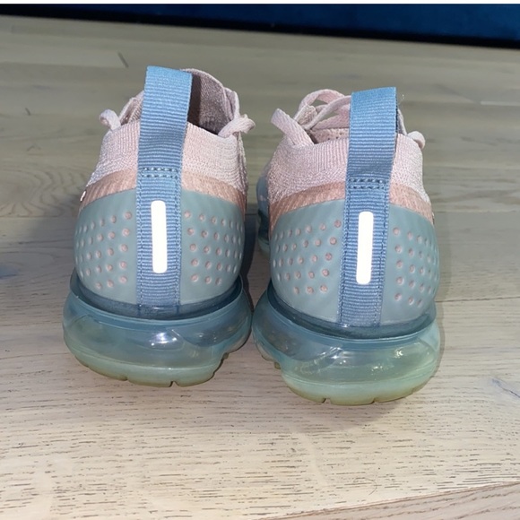 NIKE VAPORMAX - Picture 4 of 5